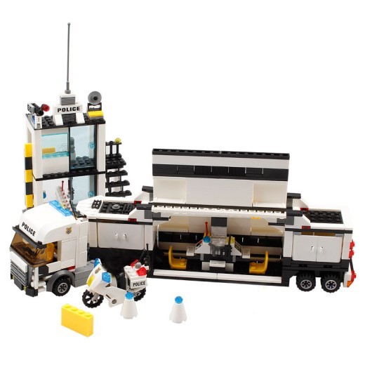 Classic Building Blocks Police Station Model