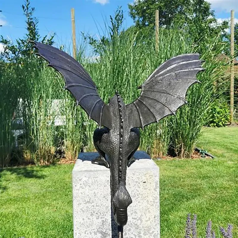 Resin Water Spray Dragon Simulation Dinosaur Sculpture Ornaments Garden Decoration Ornaments