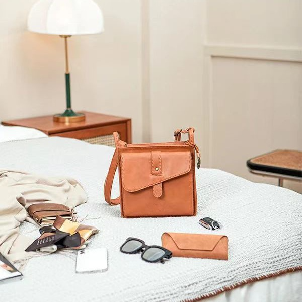 Unisex Messenger Bag Trendy Storage Bag Casual Shoulder Bag