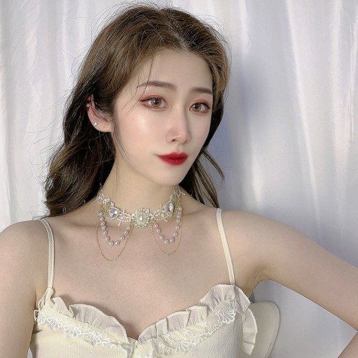 Lace Colorful Love Neck Band Women