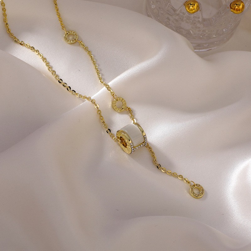Korean Light Luxury Niche Opal Small Waist Cold Wind Clavicle Chain