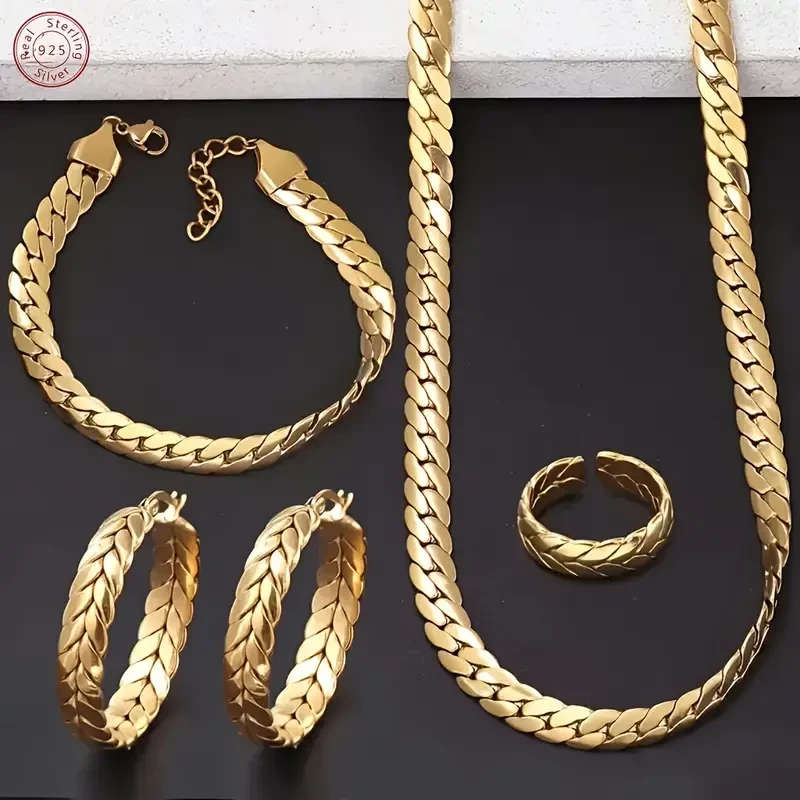 A Four Piece Jewelry Set with 925 Silver Cuban Chain Design