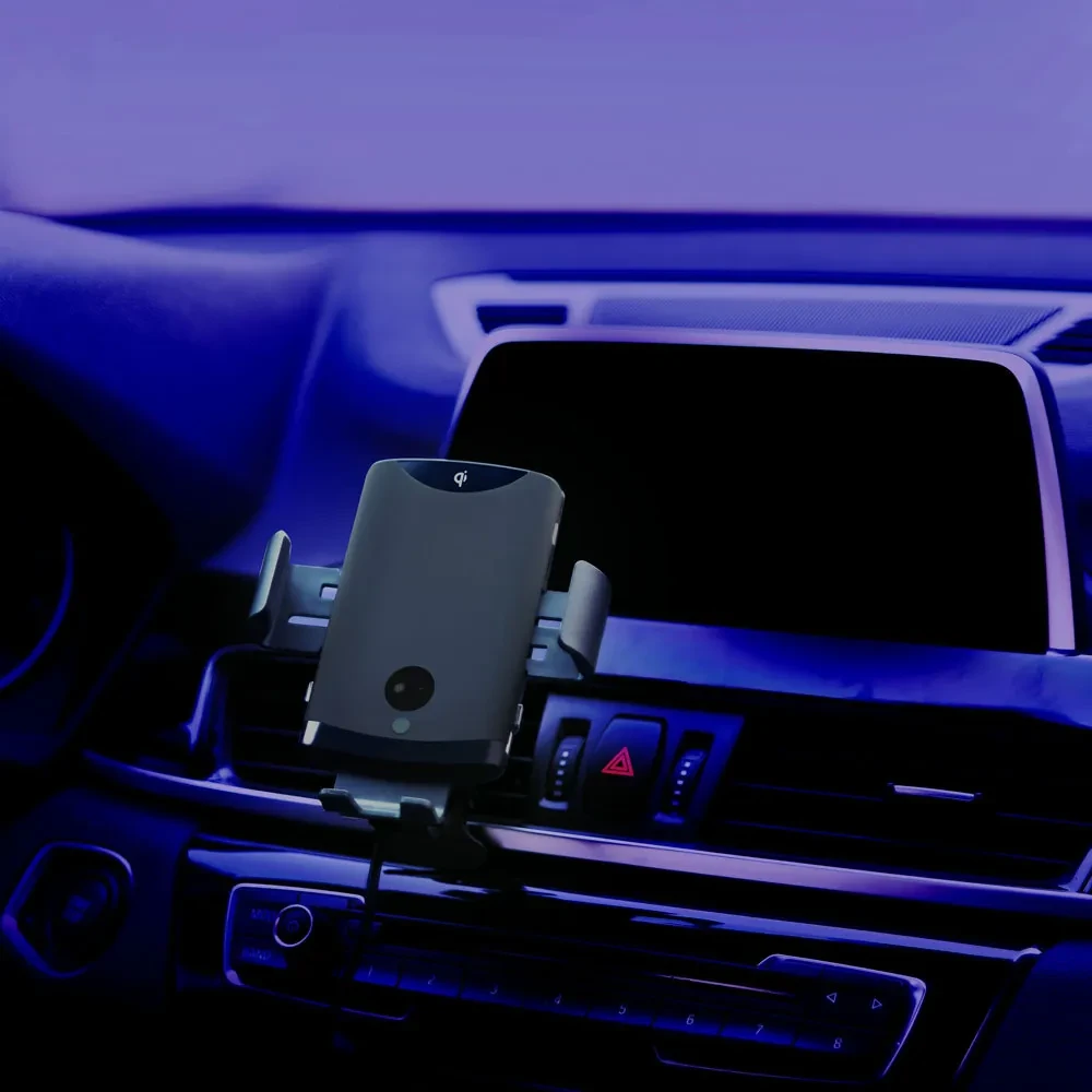 Automatic car wireless charger