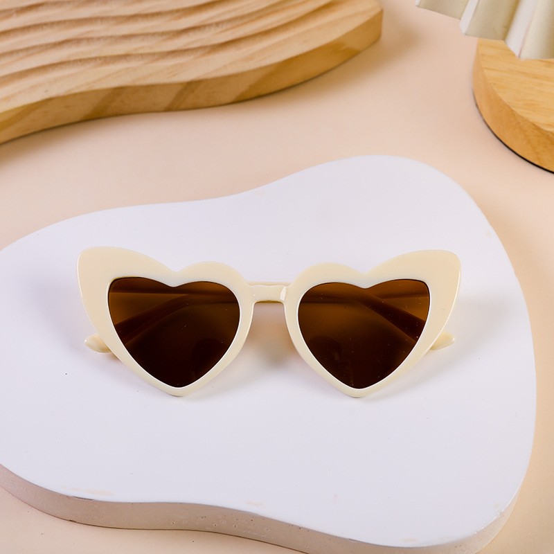 Children's Peach Heart Sunglasses Girls' UV Protection