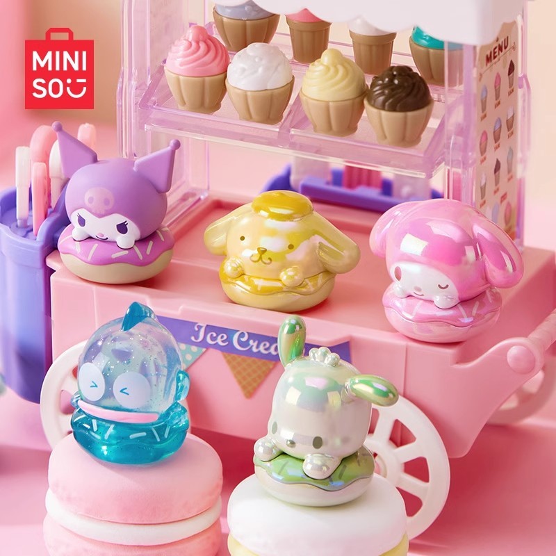MINISO Sanrio Family Donut Series Candy Pellet Blind Box Kawaii Surprise Toy, Desktop Decoration Model, Ideal Christmas Gift for Children