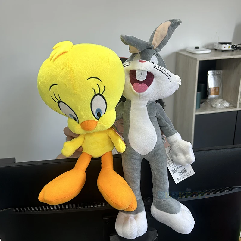 Color: CRIMSON - New 20cm Original Looney Tunes Bugs Bunny Plush Toy Classic 32cm Tweety Q Series Lola Bunny Daffy Cartoon Peluche