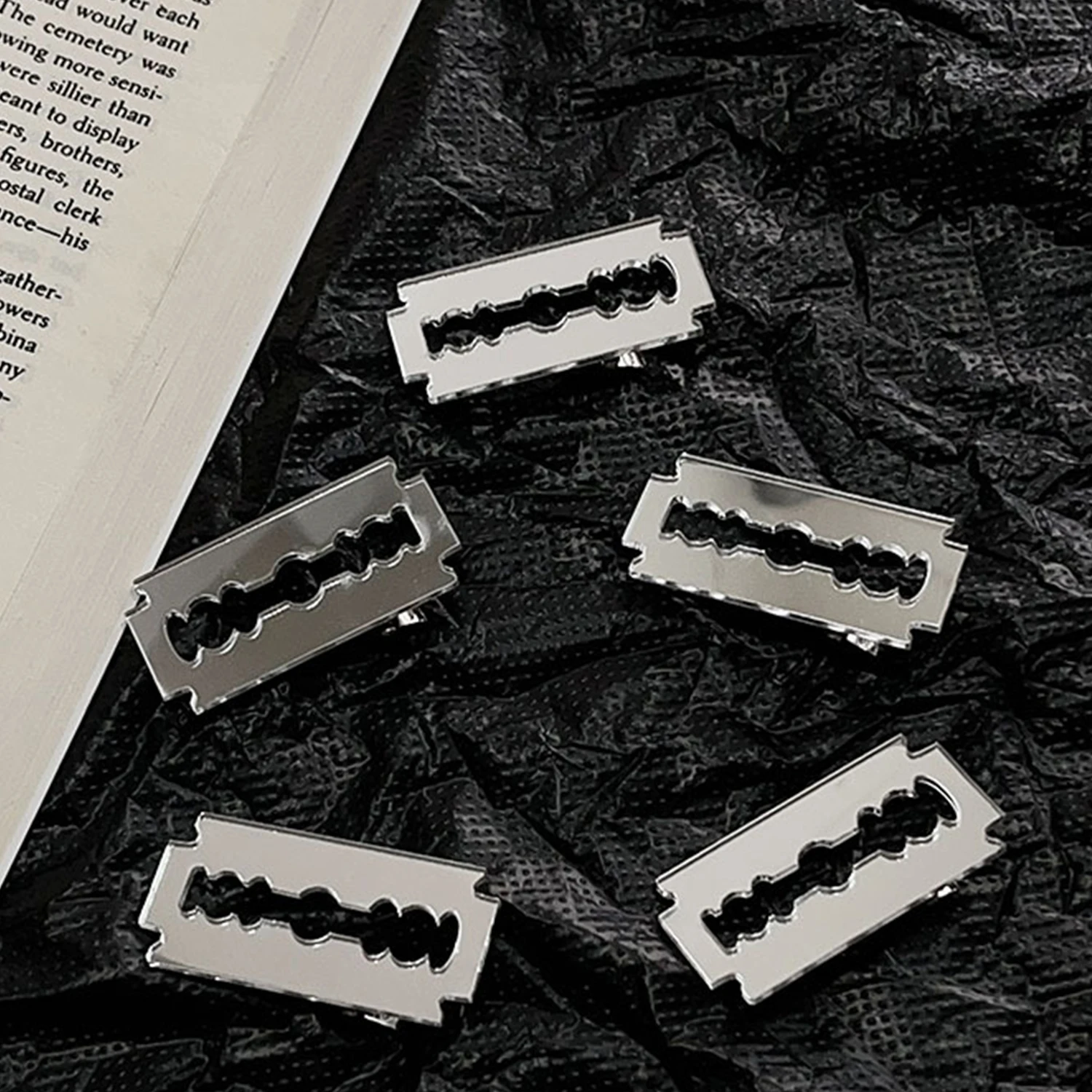Creative Simulation Funny Knife Shape Hair Clips For Women Strange Creative Hairpins For Girls Hair Accessories For Girls