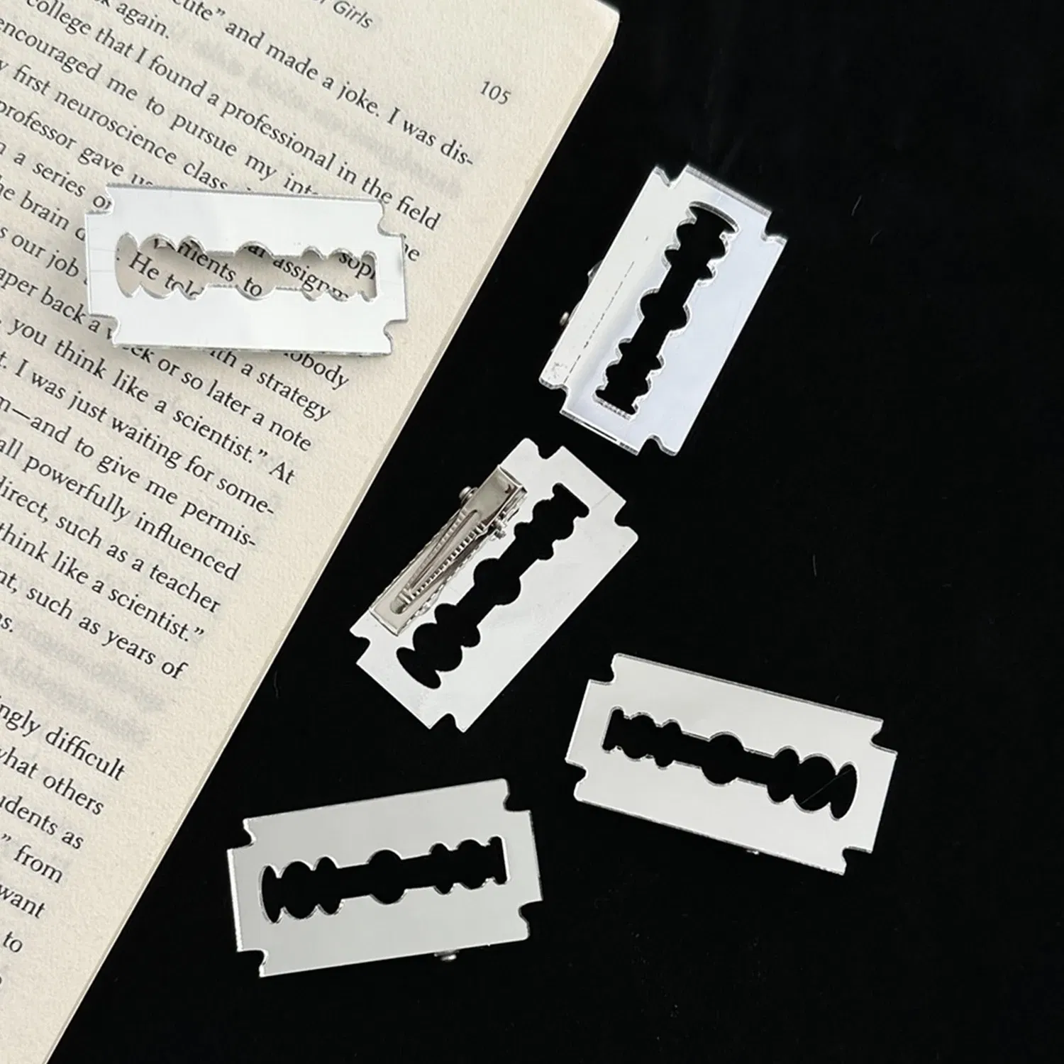 Creative Simulation Funny Knife Shape Hair Clips For Women Strange Creative Hairpins For Girls Hair Accessories For Girls