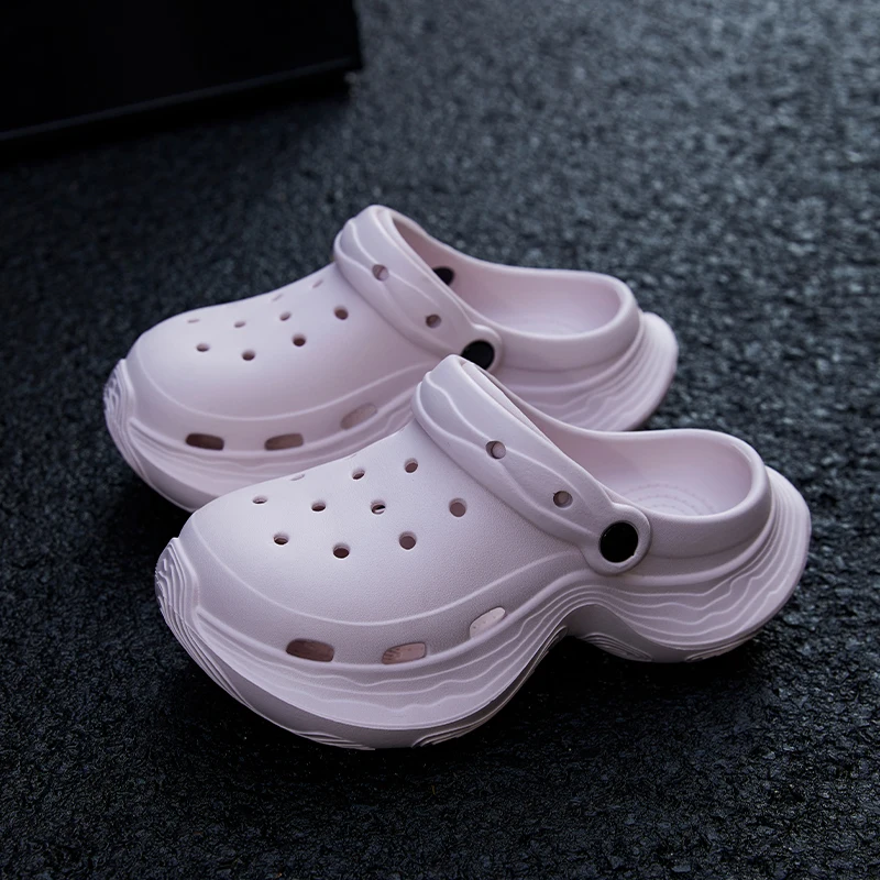 Women Anti-slip Summer EVA Garden Hole Shoes Ladies Soft Thick Bottom Beach Sandals Female House Outdoor Outwear Slippers