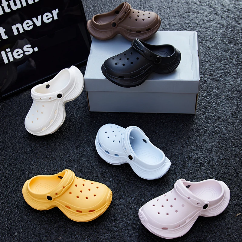 Women Anti-slip Summer EVA Garden Hole Shoes Ladies Soft Thick Bottom Beach Sandals Female House Outdoor Outwear Slippers