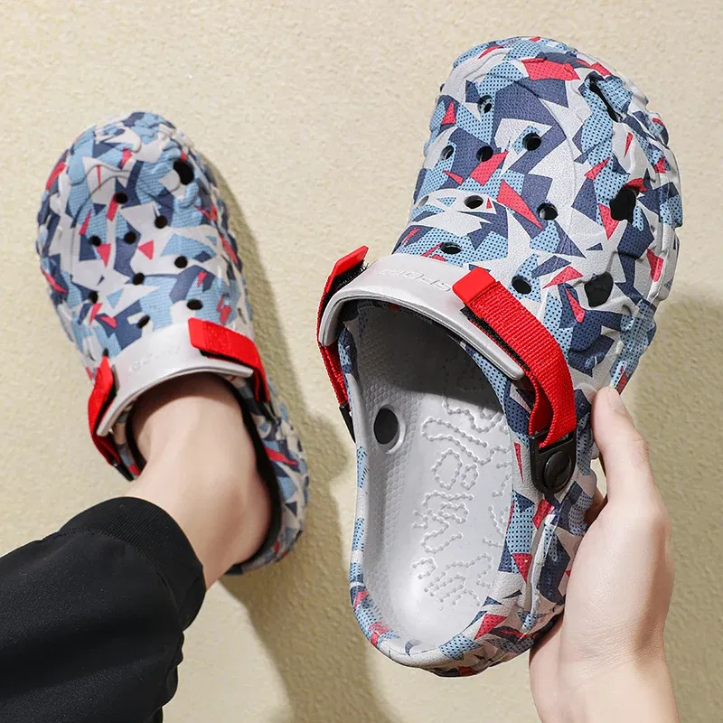 Color: GRAY, Shoe Size: 40 - Fashion Garden Shoes Men's Clogs Slippers Sandal Flat Camouflage Sandals Male Sneakers Outdoor Flip Flops Home Clogs