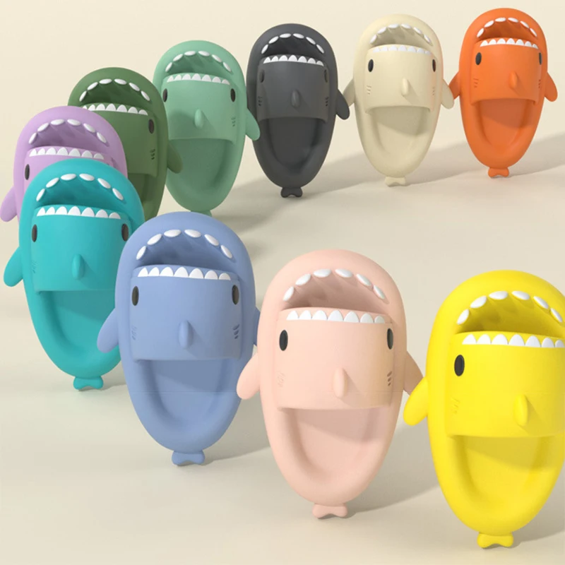 Color: green, Shoe Size: 36 - Shark Slides Women Slippers Men Flip Flops Home Couple Kids Bathroom Flat Shoes Outdoor Beach Funny Sandals Men Slippers