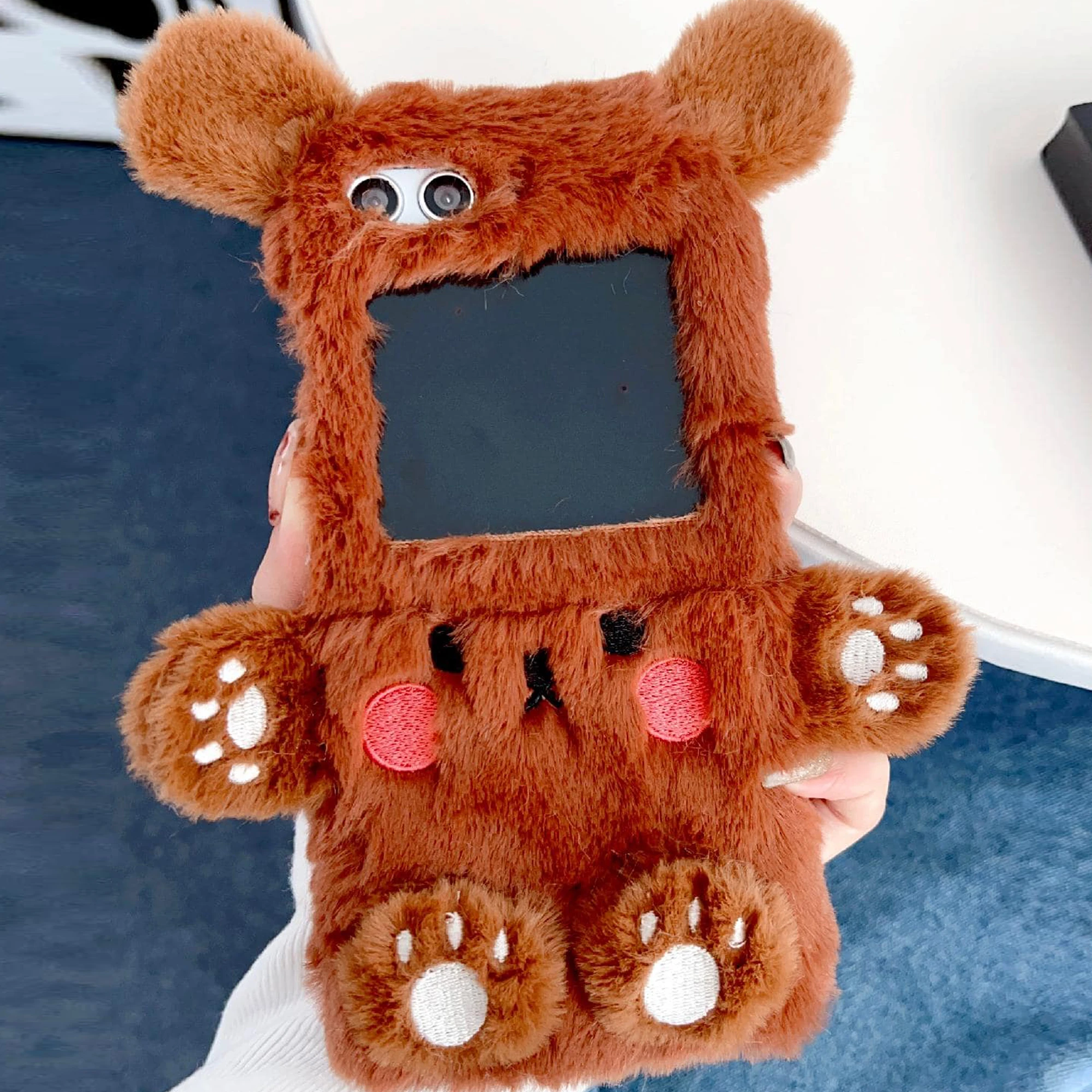 Color: Khaki, Size: Samsung Galaxy Z Flip 3 - Cartoon three-dimensional bear plush folding phone case for Samsung Galaxy Z Flip 3 4 5 all-inclusive plush folding phone case