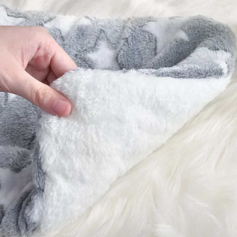 Color: Tea Brown, Size: XL - Flannel Thickened Dog Bed Mat Soft Pet Sleeping Mat for Dogs Cats Winter Warm Pet Blanket