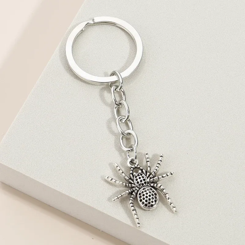 Color: green - Spider Keychain Araneid Animal Key Ring Metal Key Chains Halloween Gifts For Women Men Handbag Accessorie DIY Handmade Jewelry
