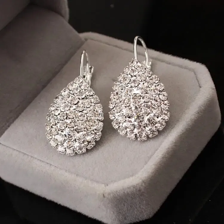 Metal Color: ROSE GOLD COLOR - Flower Earrings 2019 Punk Fashion New Earrings Lady Wild Chain Pearl Crystal Flower Earrings Gift Wholesale Ladies Earrings