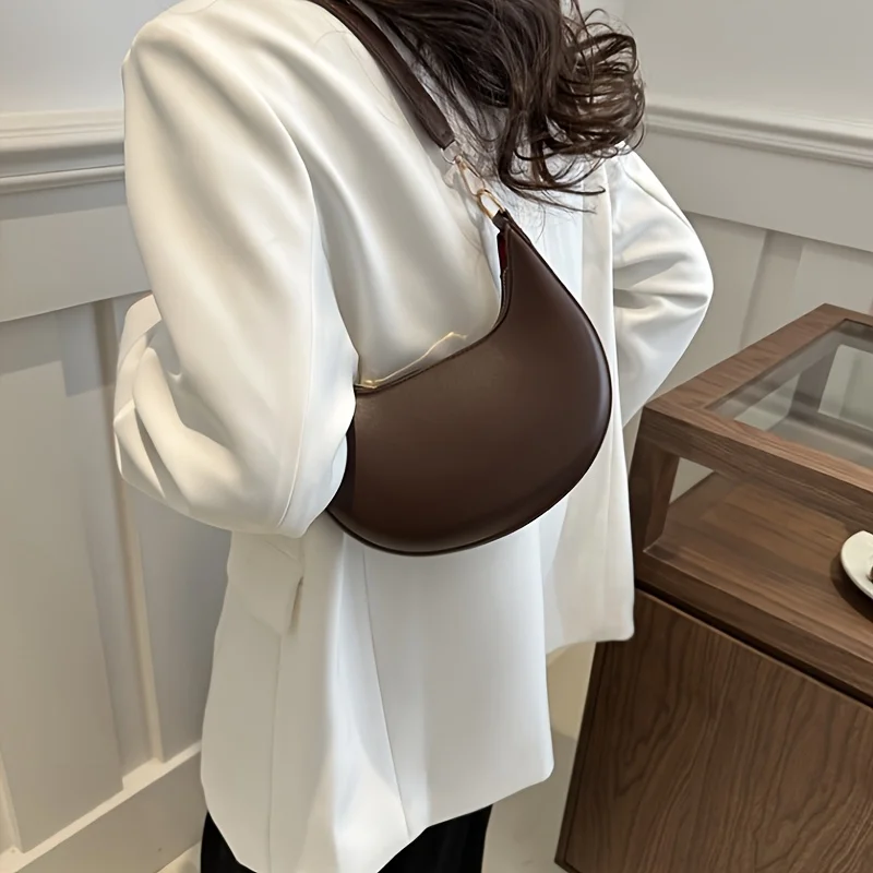 Color: Coffee - New Fashionable High-end Moon-shaped Baseball Bag, Showing Luxury, Women's Single Shoulder Bag