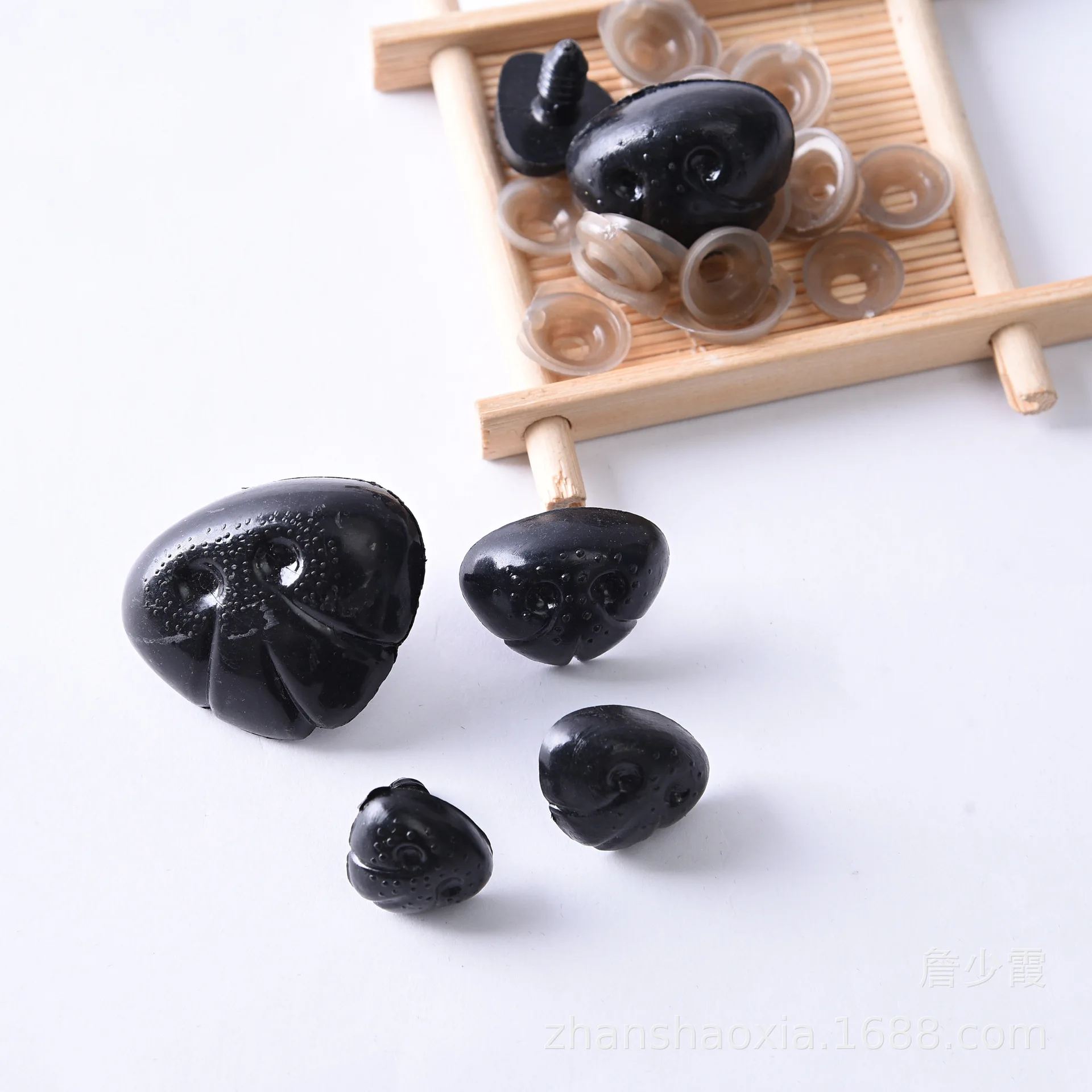 Color: black, Size: M - DIY 10Pcs 5/12/20MM Dog Nose Smooth Accessory Plug in Animal Plastic Personalized Nose Crochet Toy Doll Making Supply Plush Doll