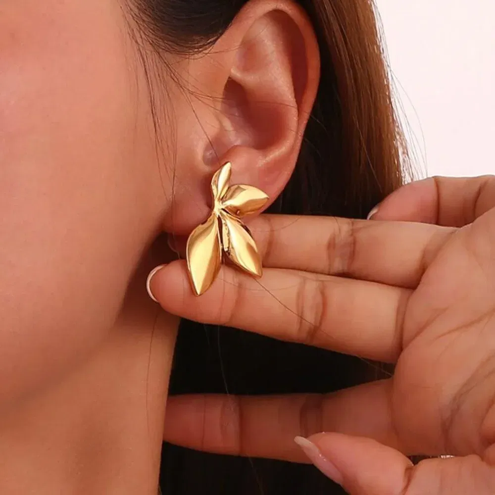 Metal Color: Light Yellow Gold Color - 1 pair 3.5?—2.2cm Leaves Stud Earrings Fashion Anti Allergy Flower Stud Earrings Texture Waterproof Stainless Steel Stud Earrings