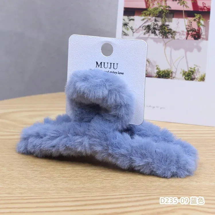 Color: Blue - Advanced Sense Card Hair Clip Korea Autumn and Winter Hair Clip Sweet and Gentle Wind Back Hair Grab Plush Shark Clip