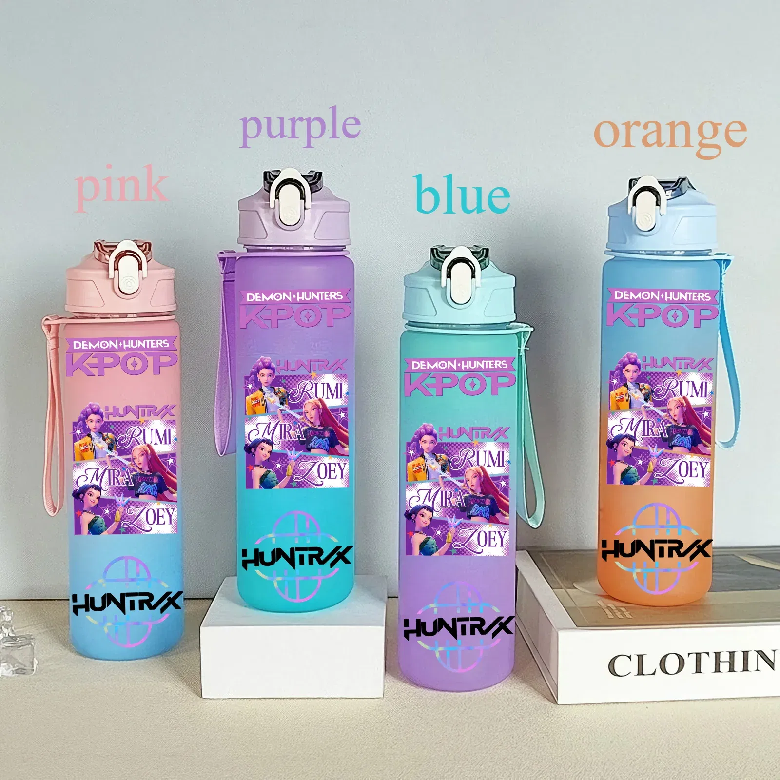 Color: Khaki, Size: 12cm - 750ML K-pop Demon Hunters HUNTR X Rumi Mira Zoey Jinu Celine Kpop Plastic Water Cup K Pop Drinking Bottle School Huntrix Gourde