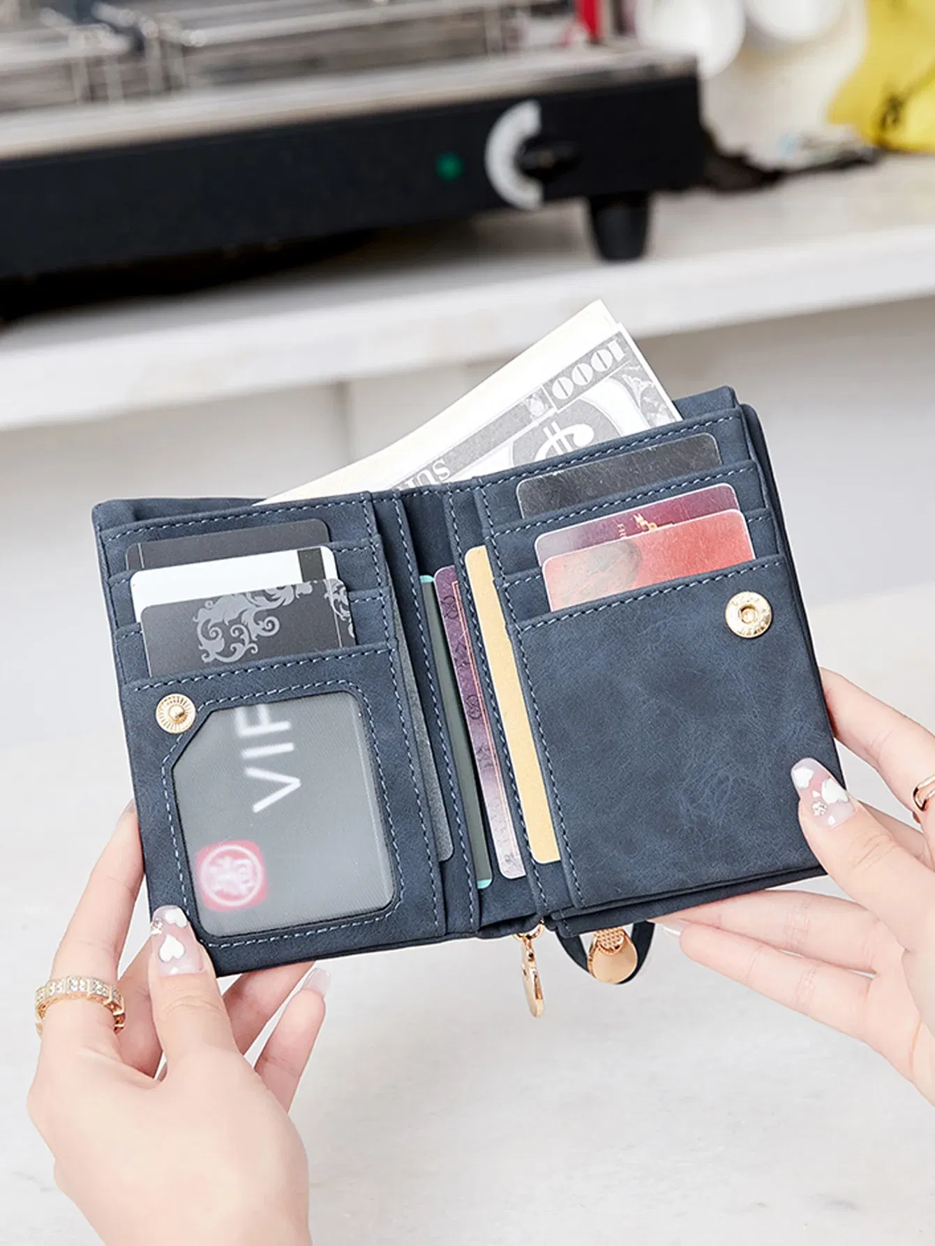 Color: Lavender - Retro foldingzipper wallet high-quality PUleather portablemultifunctional women's walletfashionable withID card window wrist bag