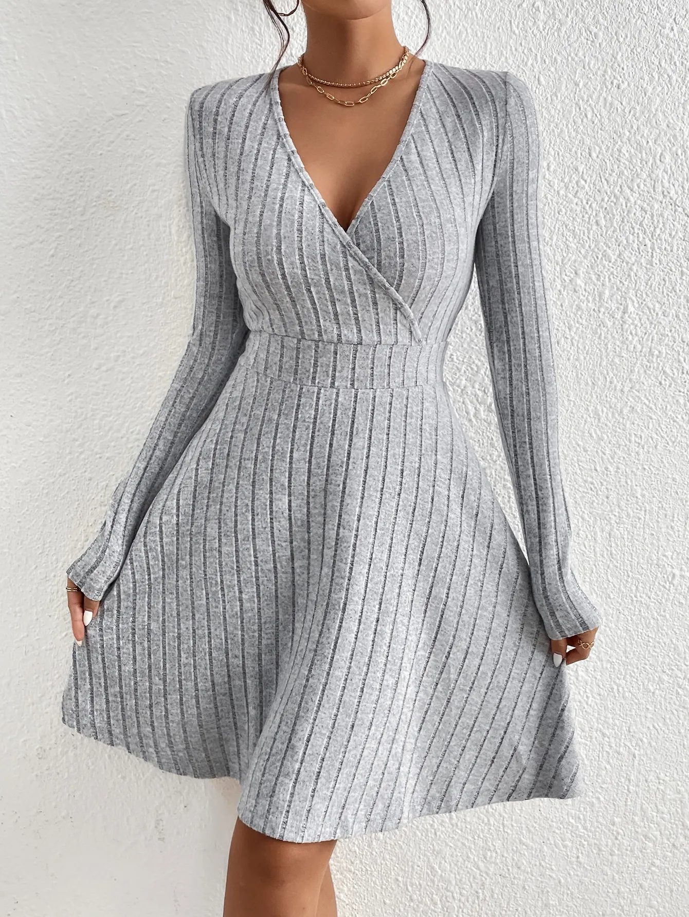 Color: GRAY, Size: XS - New for autumn/Winter 2024 Women Knit Slim Sexy Bodycon Dress V-Neck Long Sleeve Dress Solid Casual Midi Sweater Dress