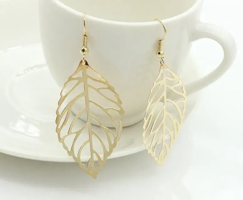 Metal Color: Gold-color - Europe And The United States Fashion Exaggerated Leaves Square Women's Party Cheap Earrings Bridesmaid Gift Wholesale