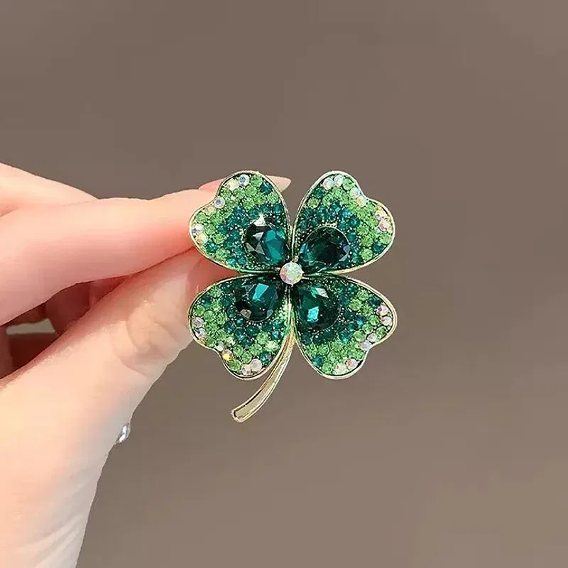Metal color: Rhodium Plated - Korean Style High-End Crystal Glass Fashion Brooch Alloy Four-Leaf Clover Pin Clothing Accessories Brooch Women
