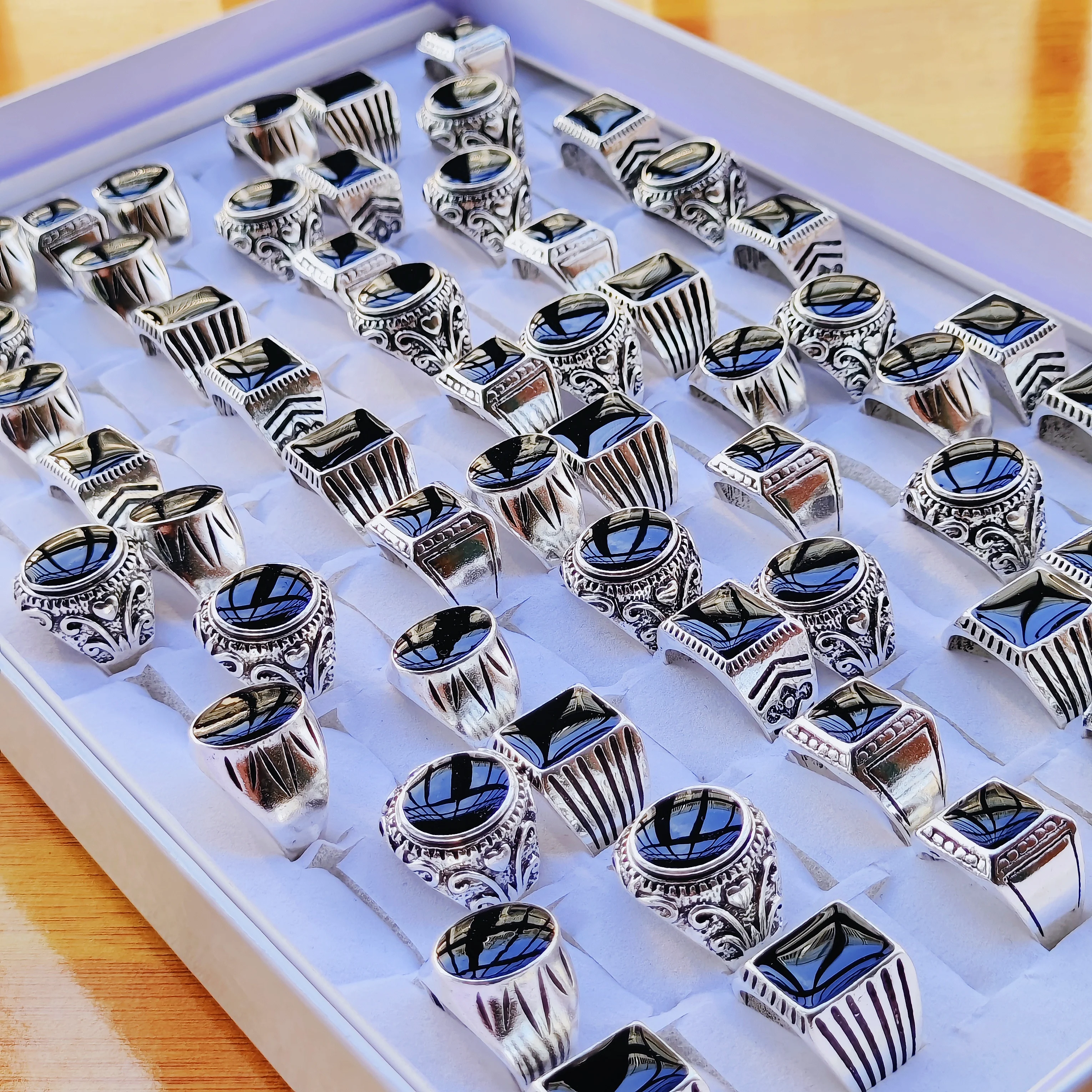 Metal Color: Rhodium Plated, Ships From: CHINA, Ring Size: 2 - 10/30/50Pcs/Lot Classics Fashion Punk Animal Skull Skeleton Rings For Men Women Mixed Style Jewelry Party Gifts Wholesale