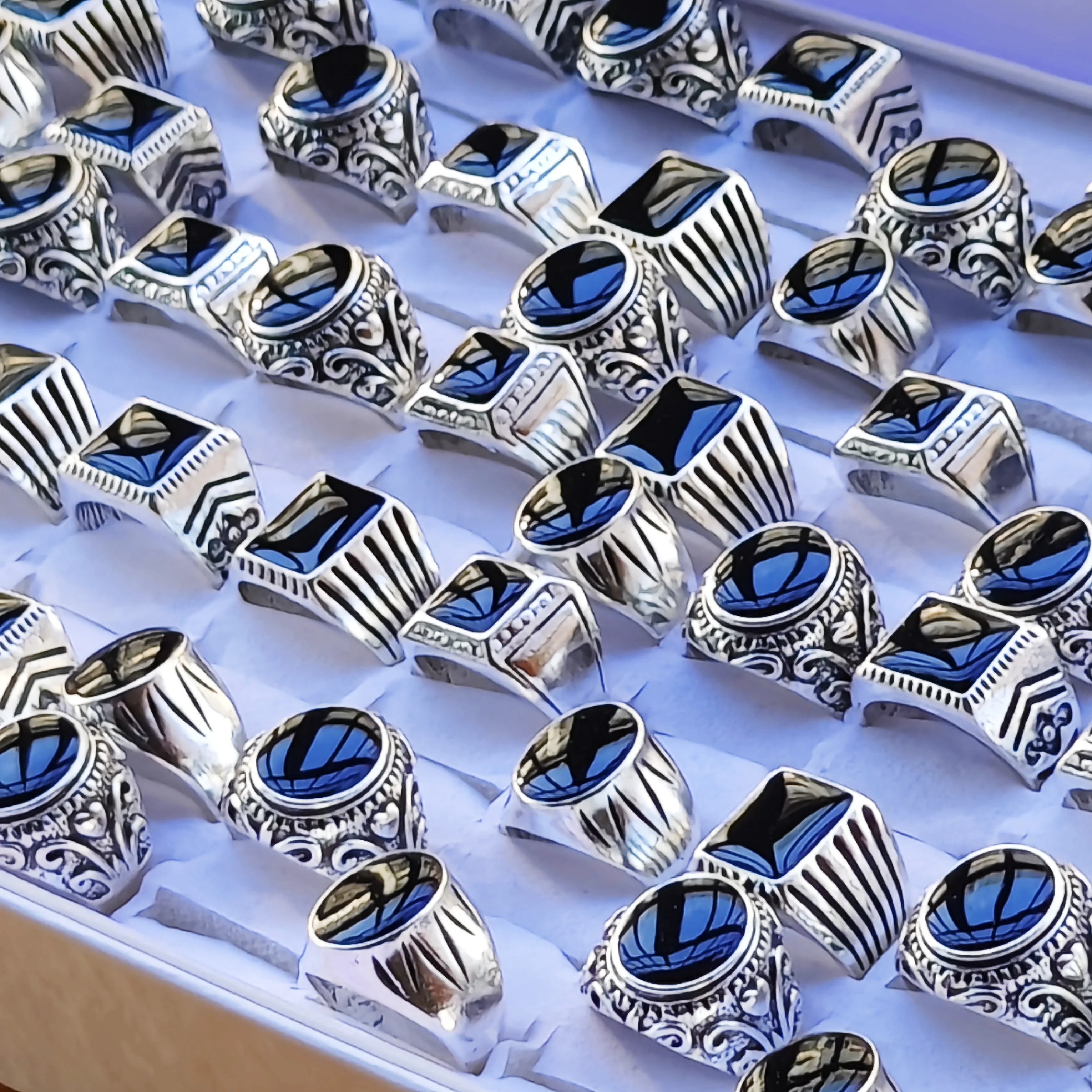 Metal Color: Rhodium Plated, Ships From: CHINA, Ring Size: 2 - 10/30/50Pcs/Lot Classics Fashion Punk Animal Skull Skeleton Rings For Men Women Mixed Style Jewelry Party Gifts Wholesale