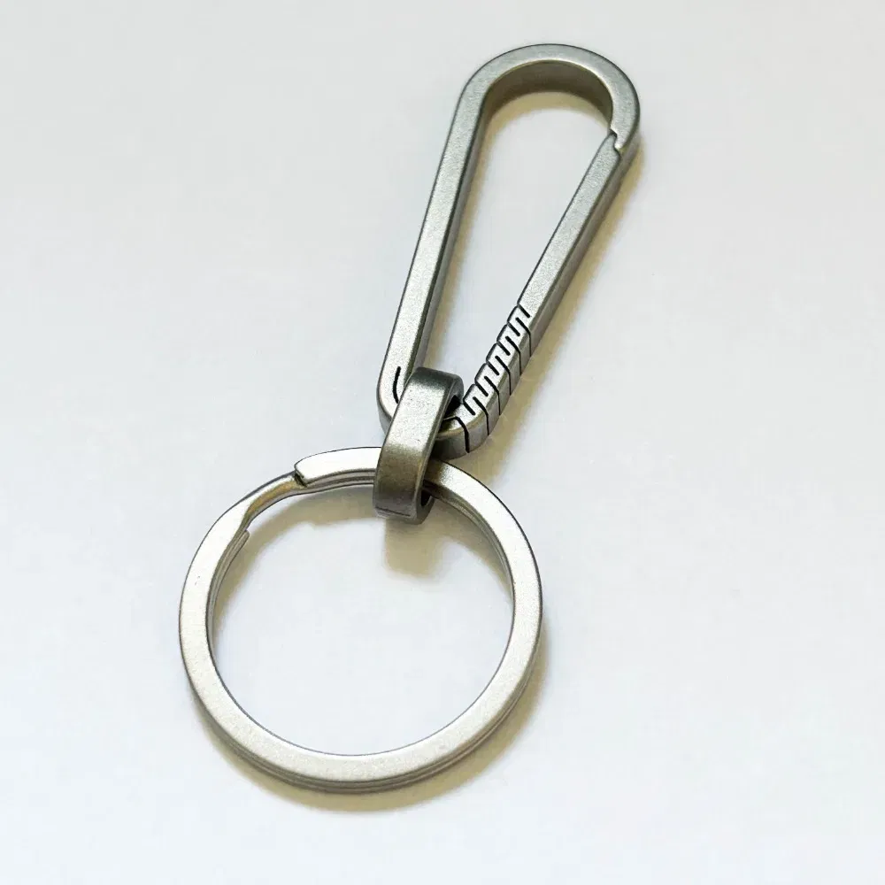 Color: GRAY - High-End Titanium Keychain Men Car Key Chain Key Ring Ultra Lightweight EDC Carabiner Key Holder Outdoor Hiking Buckle Tool Gift
