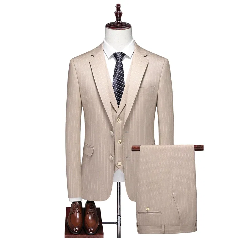 Color: Brown, Size: S - High-End Three-Piece Men's Wedding Suit with Vest And Trousers Fashion Business Casual Groom's Dress All-In-One