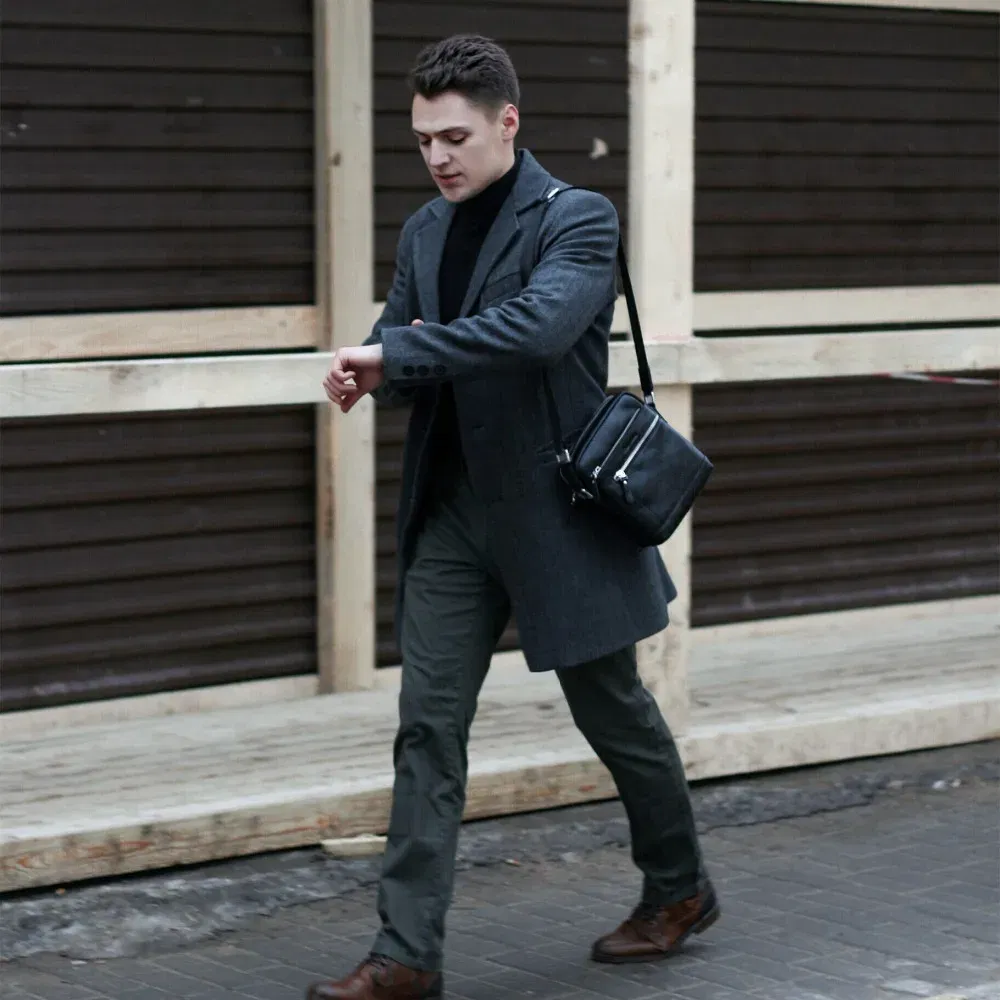 Color: Beige, Ships From: CN - BISON DENIM Classic Black Male Bag Genuine Leather Business Crossbody Bag iPad Mens Messenger Bag Casual bolsas male N2845