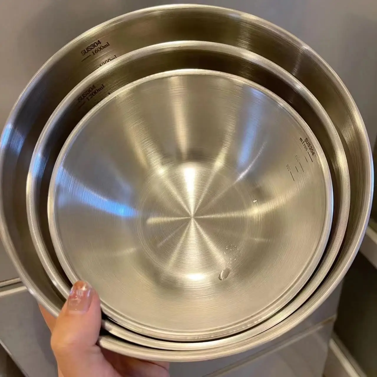 Color: Yellow - 1-3 Stainless Steel Bowl Set with Scale for Cooking Baking Food Storage Large Capacity Mixing Bowls for Home Kitchen Essentials