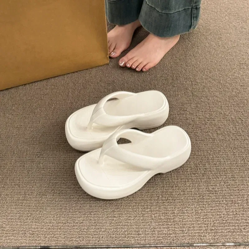 Color: WHITE, Shoe Size: 37-38 - Casual Square Toe Women's Flip-flops Soft-soled Non-slip Heeld Sandals Unique Features Leisure Summer Popular Outdoor Slippers