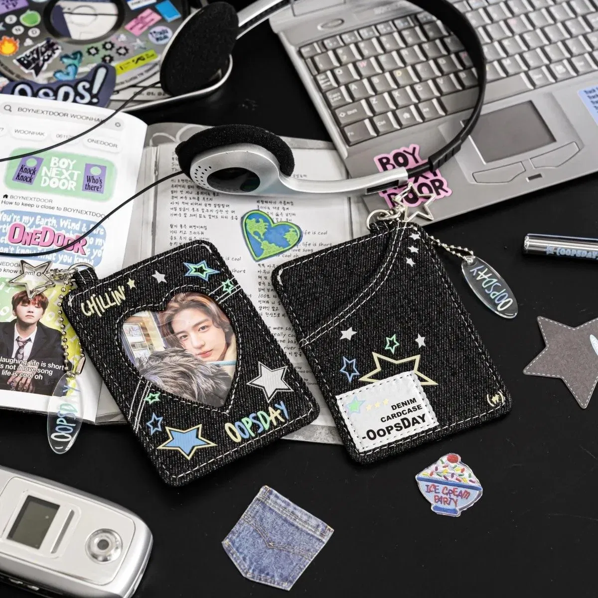 Color: WHITE - Y2K Style Jeans 3Inch Photocard Holder for 3 Inch Photo Cool Girl Cards Holder with Keychain K-Pop Idol Photocard Case