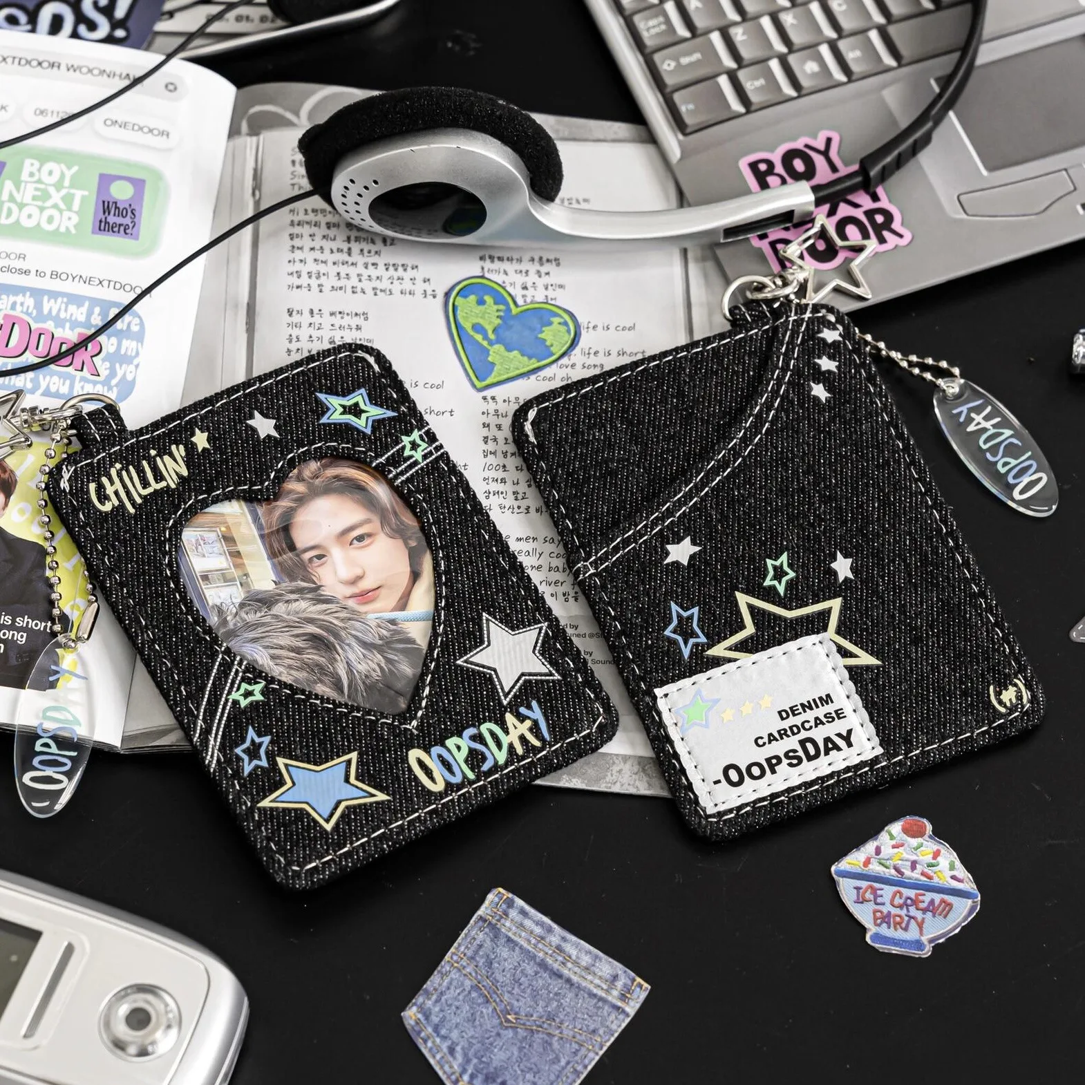 Color: WHITE - Y2K Style Jeans 3Inch Photocard Holder for 3 Inch Photo Cool Girl Cards Holder with Keychain K-Pop Idol Photocard Case