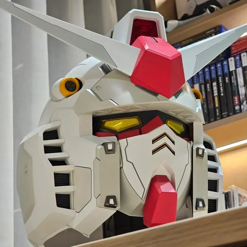 Color: Red - RX-78-2 Yuan Zu Ganso Mobile Suit Helmet Wearable Luminous Helmet Cos Comic Exhibition Model Figures Decorative Gift Collectible