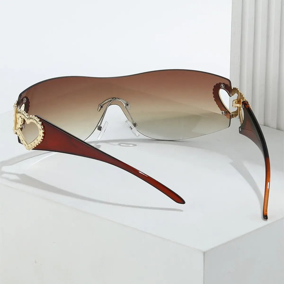 Frame Color: Gold, Lenses Color: PURPLE - Y2K Wrap Around Fashion Sunglasses For Women Men One-piece Gradient Lens Glasses Heart Design Hollow Temple Eyewear UV400