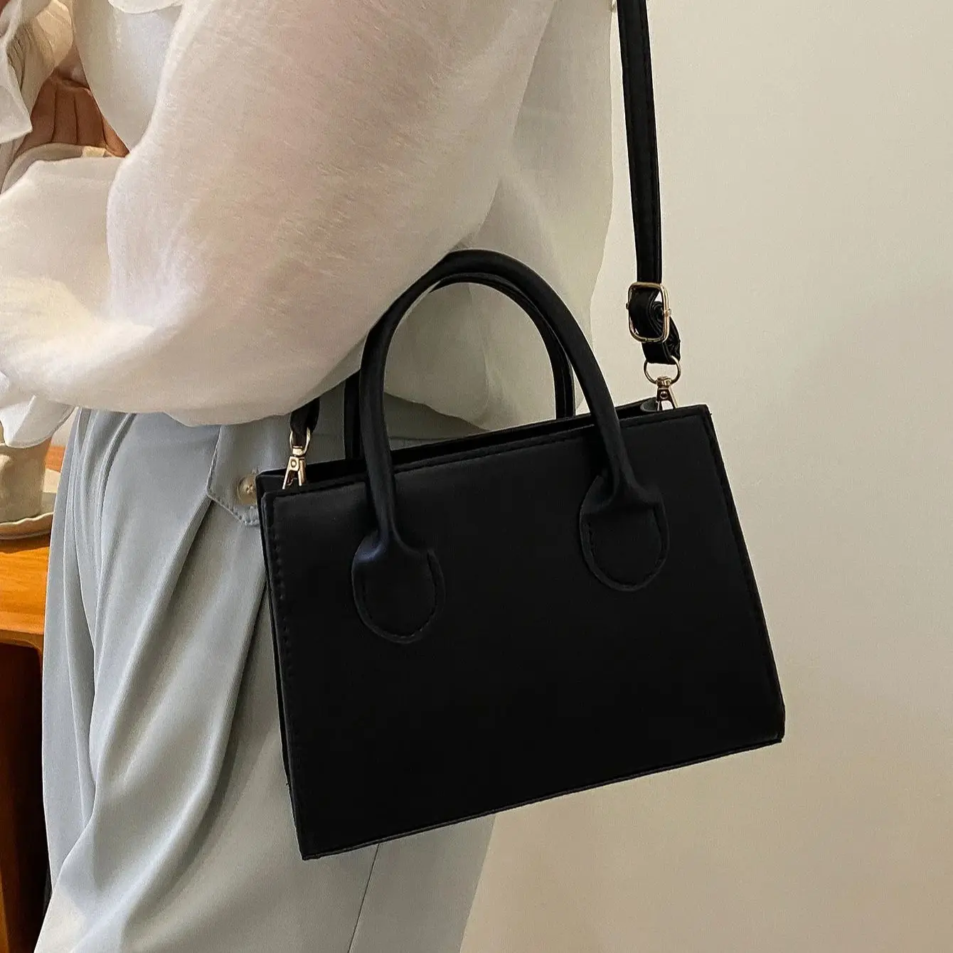 Color: Beige - PU Leather Casual Crossbody Bags for Women Ladies Luxury Designer Tote Handbag Female Large Capacity Travel Shoulder Bag Sac