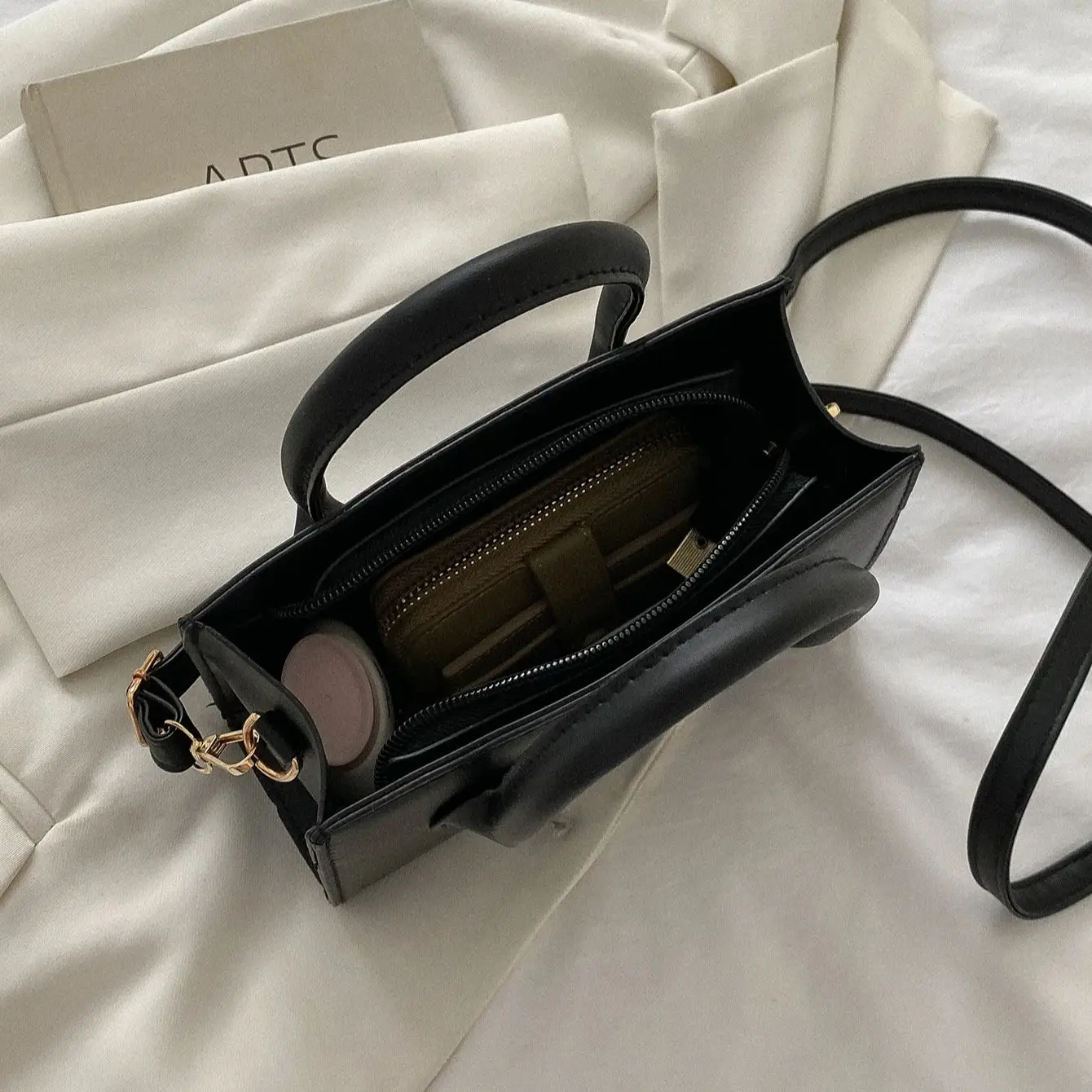 Color: Beige - PU Leather Casual Crossbody Bags for Women Ladies Luxury Designer Tote Handbag Female Large Capacity Travel Shoulder Bag Sac