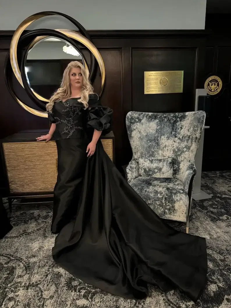 Custom Made Satin Bicep Cape Orange Pink Black Bicep Evening Cape for Dress Long Train Cape Oversize Silk Taffeta Wedding Capes
