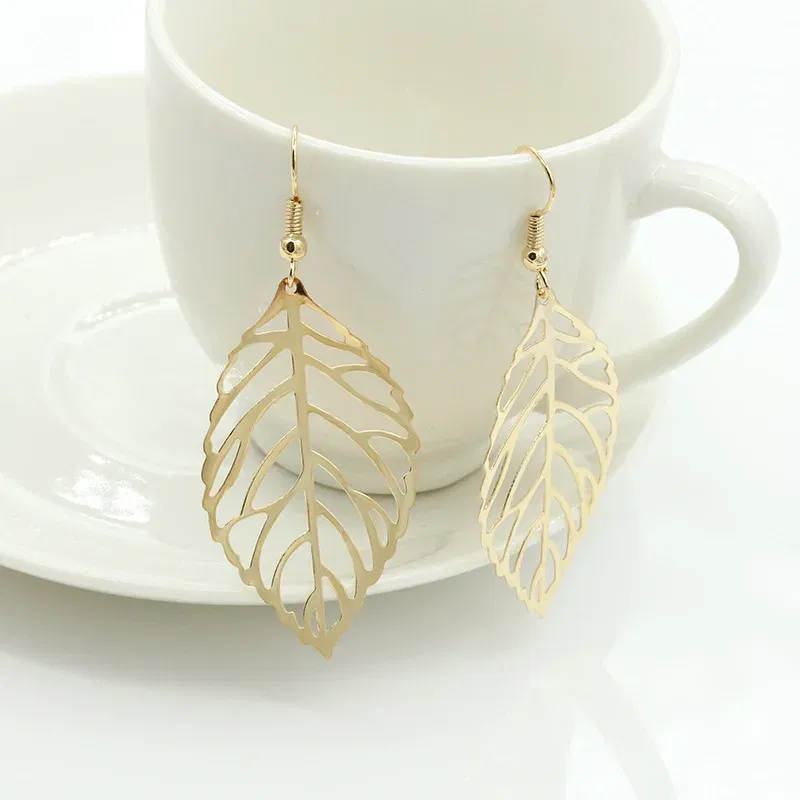 Metal Color: SILVER PLATED - Europe And The United States Fashion Exaggerated Leaves Square Women's Party Cheap Earrings Bridesmaid Gift Wholesale