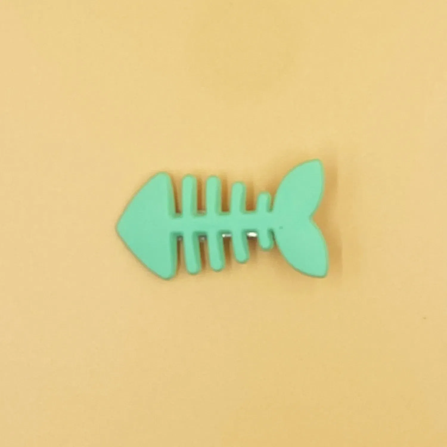 Color: green - Simple Milk Tea Color Fishbone Hairpin Girl Cute Bangs Barrettes Sweet Side Hairgrips Temperament Duckbill Clip Hair Accessories