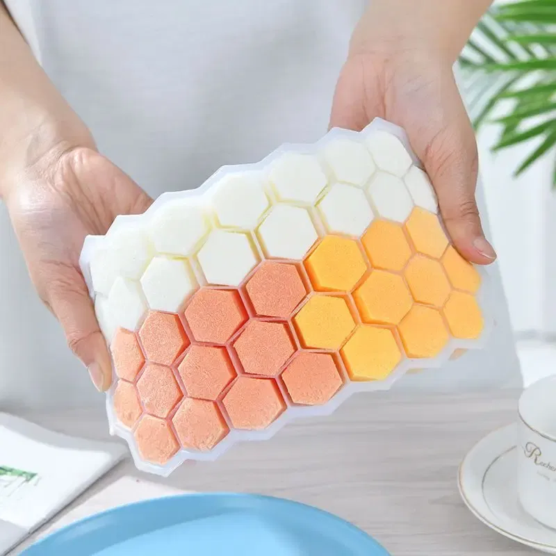 Color: Yellow, Size: S - 4/2/1PCS Silicone Ice Cube Mold 148 Cube Large-capacity Ice Trays Food Grade Ice Maker BPA Free Reusable Ice Maker with Lids