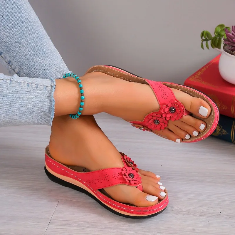 Color: Red, Shoe Size: 40 - Clip Toe Summer Shoes Women's Slippers Sweet Three Flowers Platform Sandals Soft Casual Ladies Flip Flops 2024 ?‘осоно?¶ки ?–?µнски?µ