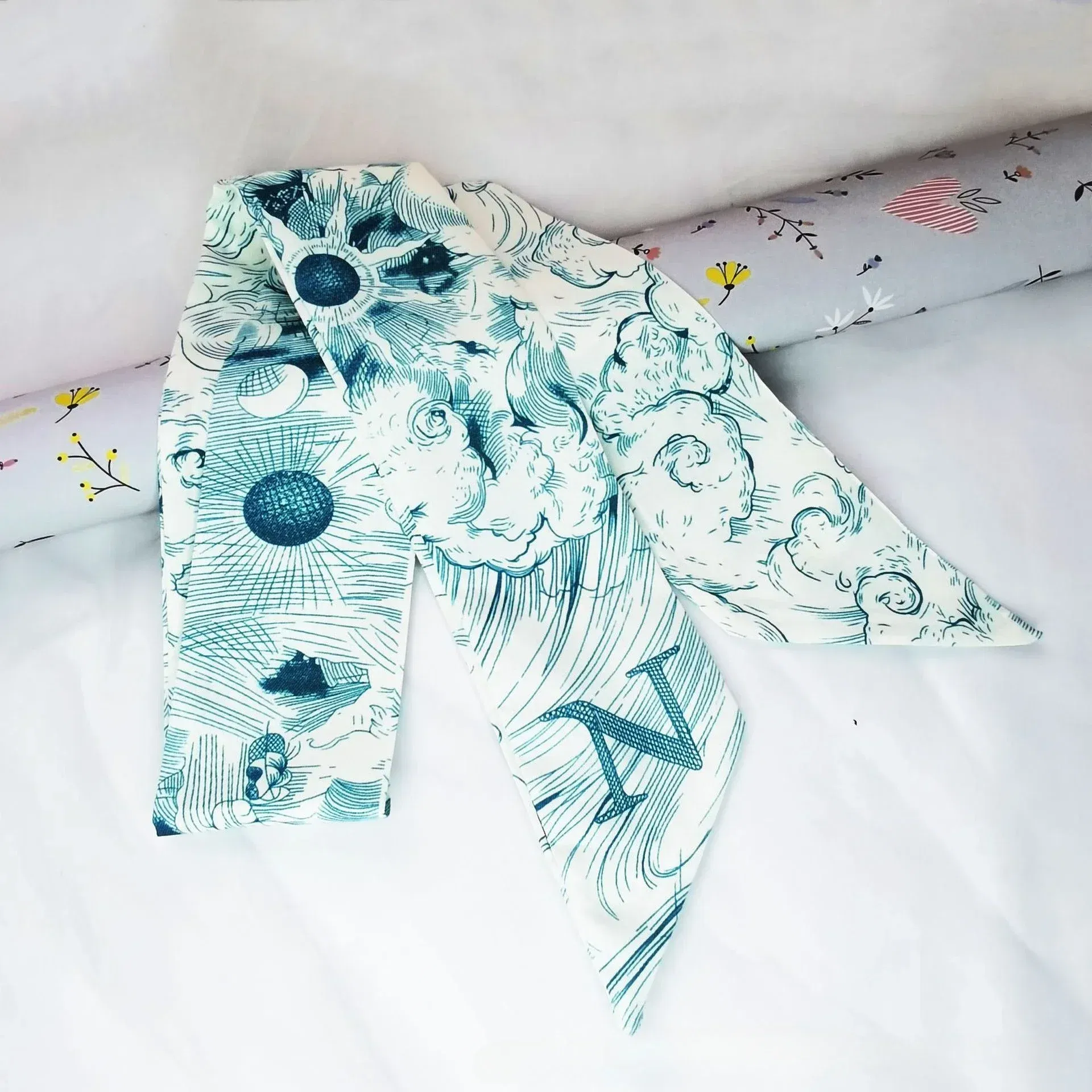 Color: Silver, Size: XXS - Fashion Skinny Scarf Women Luxury letter Printing Tie Bag Handle Ribbon Hair Band Women's Headscarf New Lady Design Silk Scarves